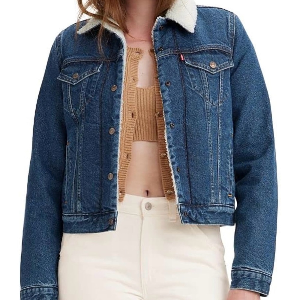 NWT Levi's Women's Original Sherpa Trucker Jacket in Indigo Worn In size Small